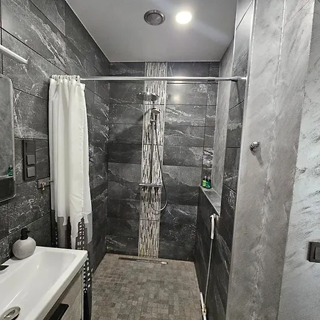 Majutus - Puhkemaja - Hot Tub L Sauna L Bbq * Elva